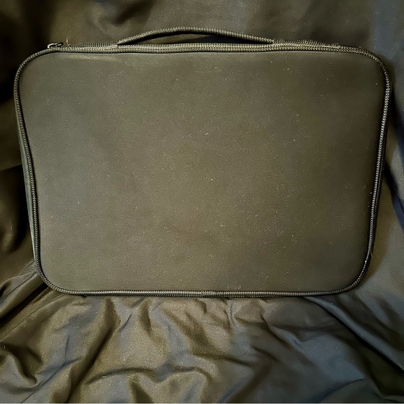 KENSINGTON LAPTOP SLEEVE - Picture 6 of 7